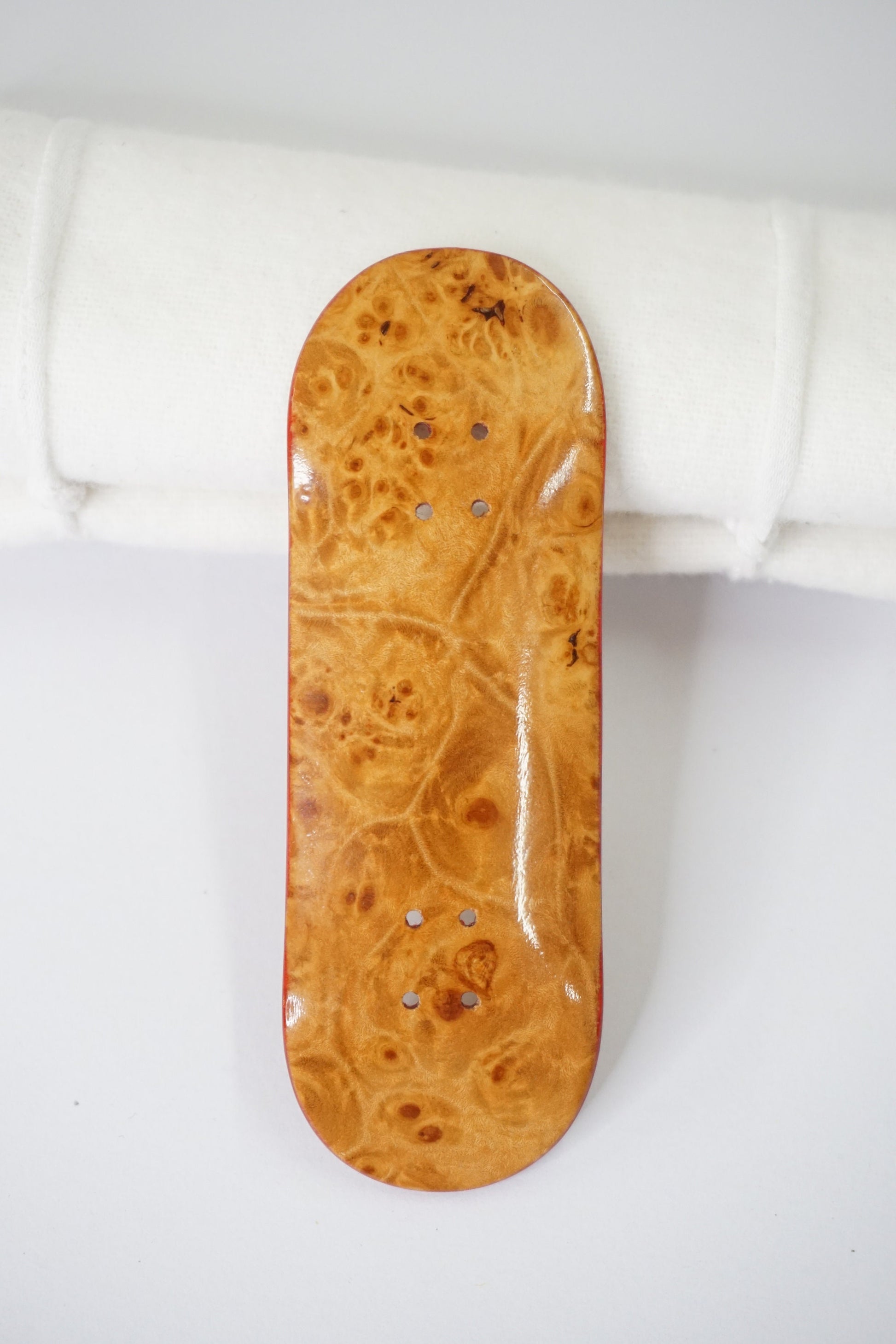 Univerque Fingerboard Deck - TraWoo SE Maple Root 001 - mc_wb41_w32, symmetrical
