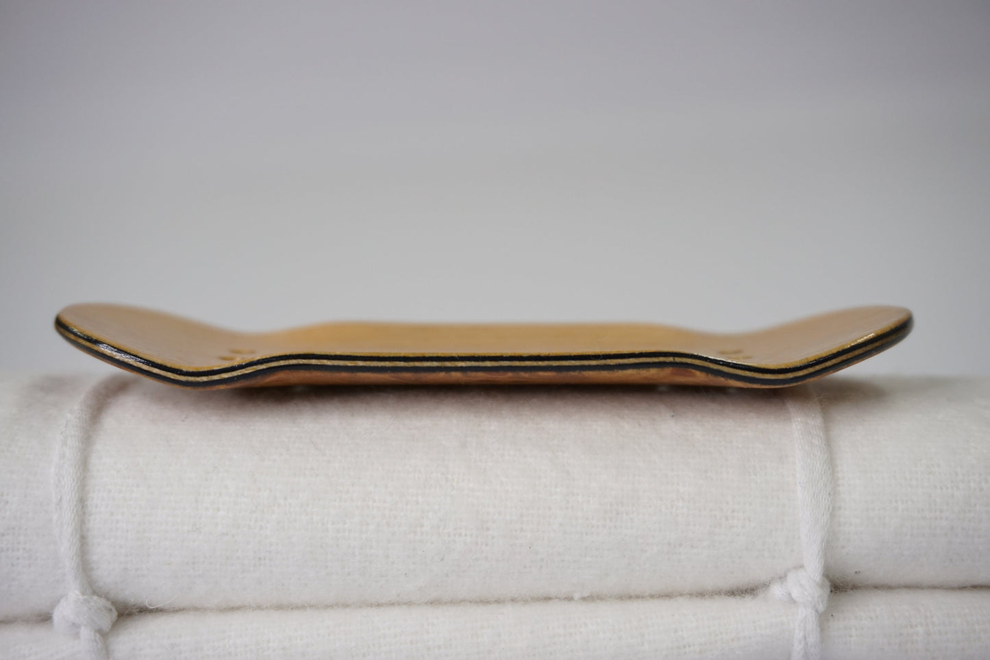 Univerque Fingerboard Deck - TraWoo Maple Root 004 - hc_wb41_w32, symmetrical