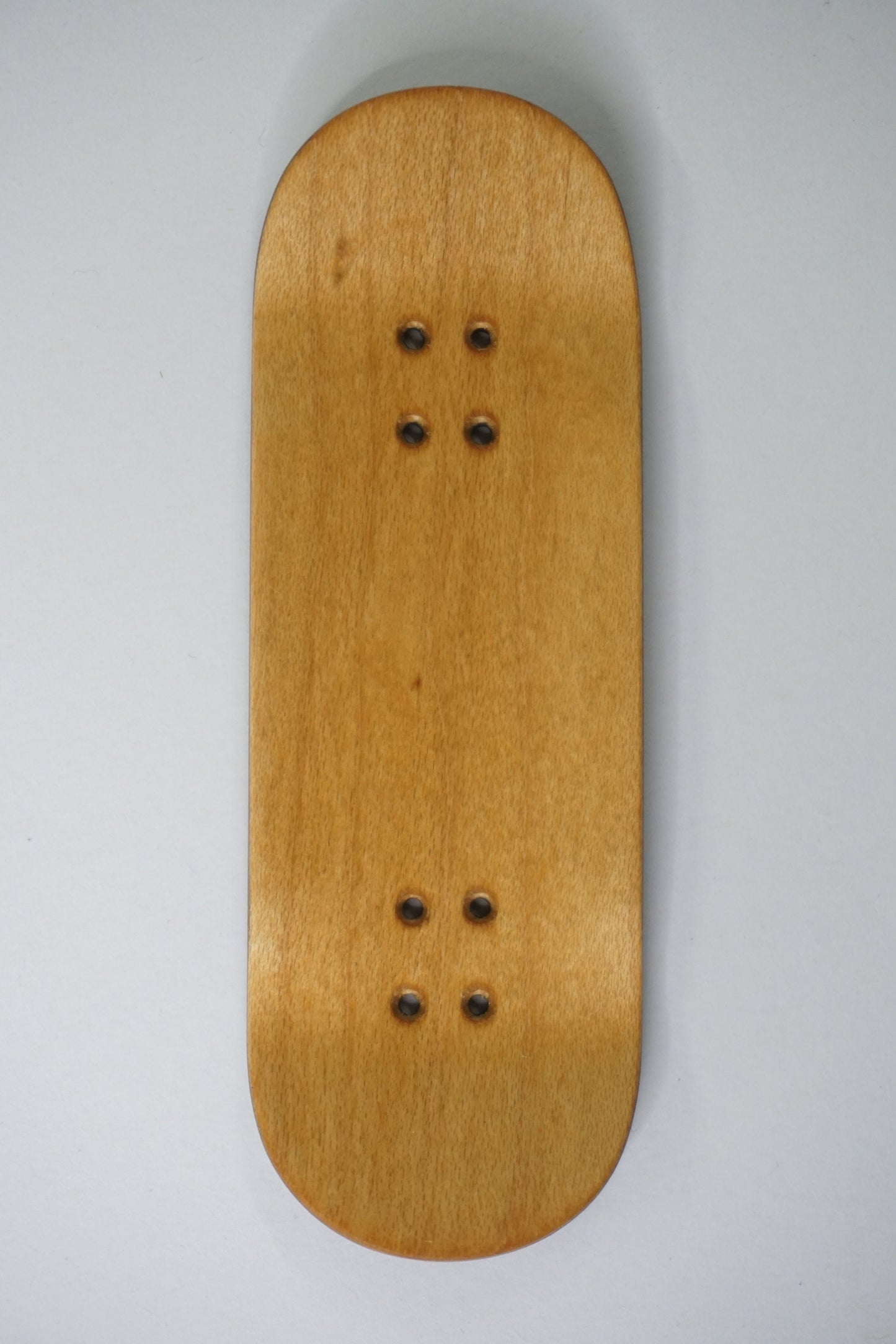 Univerque Fingerboard Deck - TraWoo Camphor Root 003 - mc_wb39_w32, symmetrisch