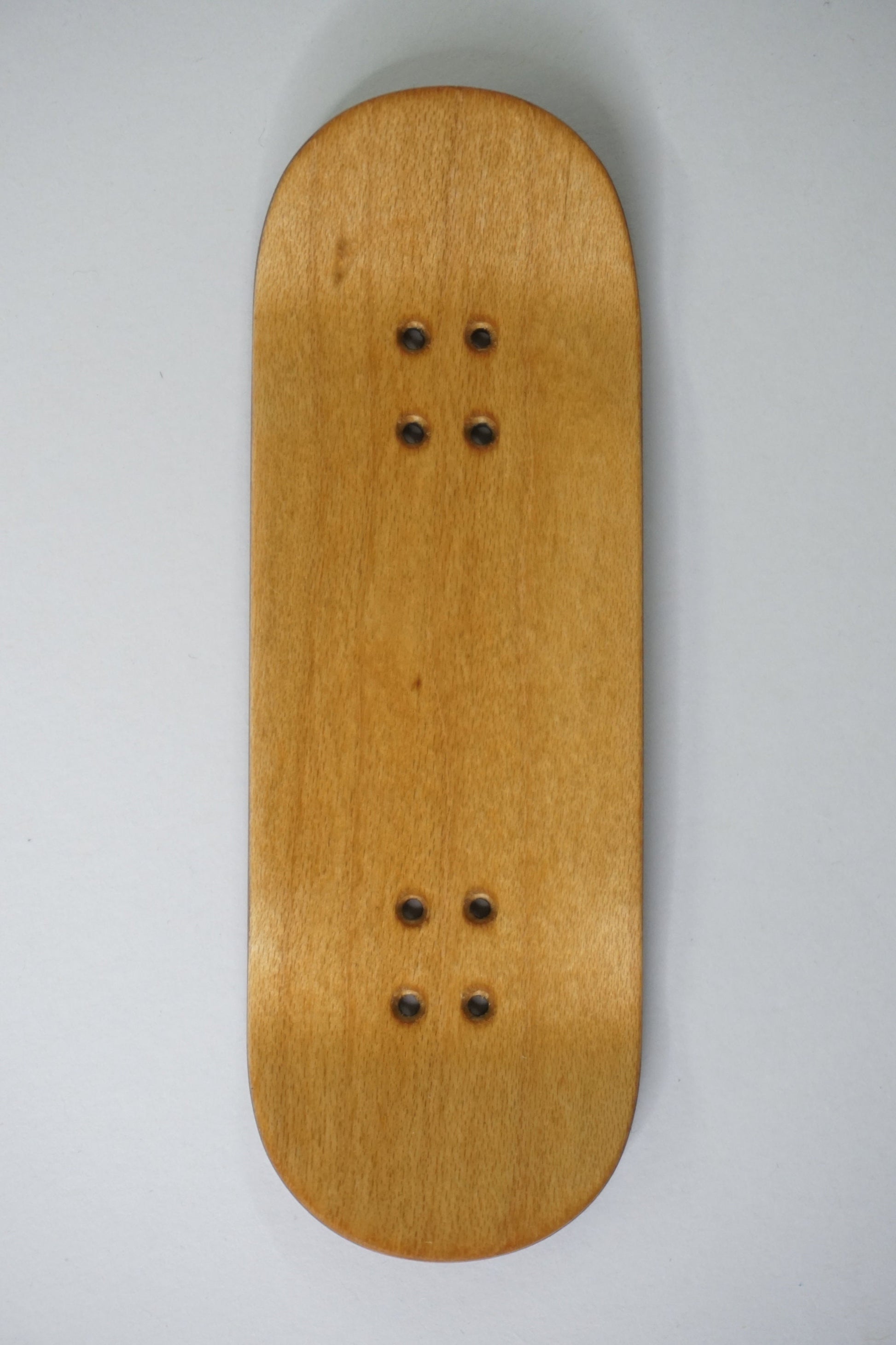 Univerque Fingerboard Deck - TraWoo Camphor Root 003 - mc_wb39_w32, symmetrisch