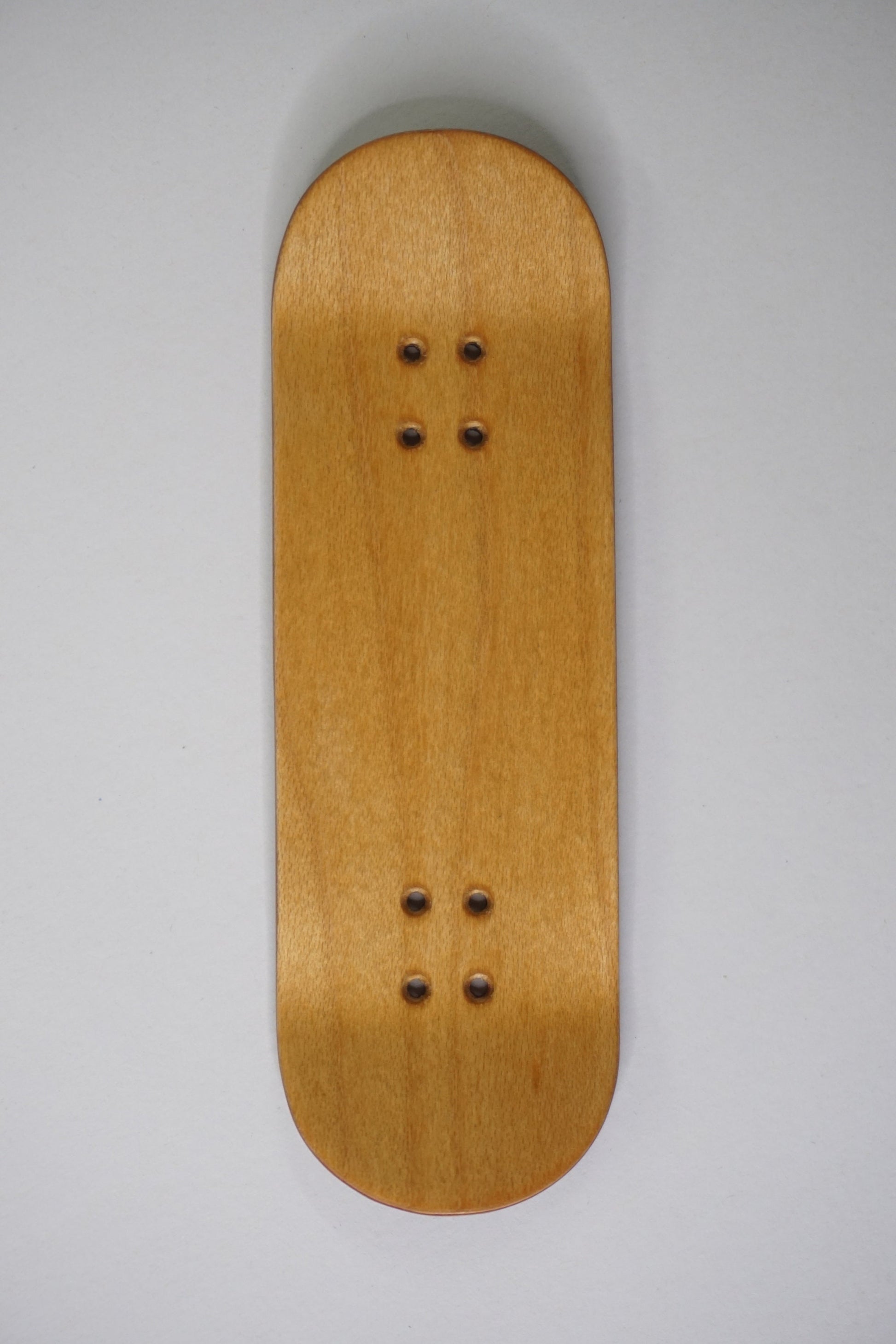 Univerque Fingerboard Deck - TraWoo Camphor Root 004 - mc_wb43_w32, symmetrisch