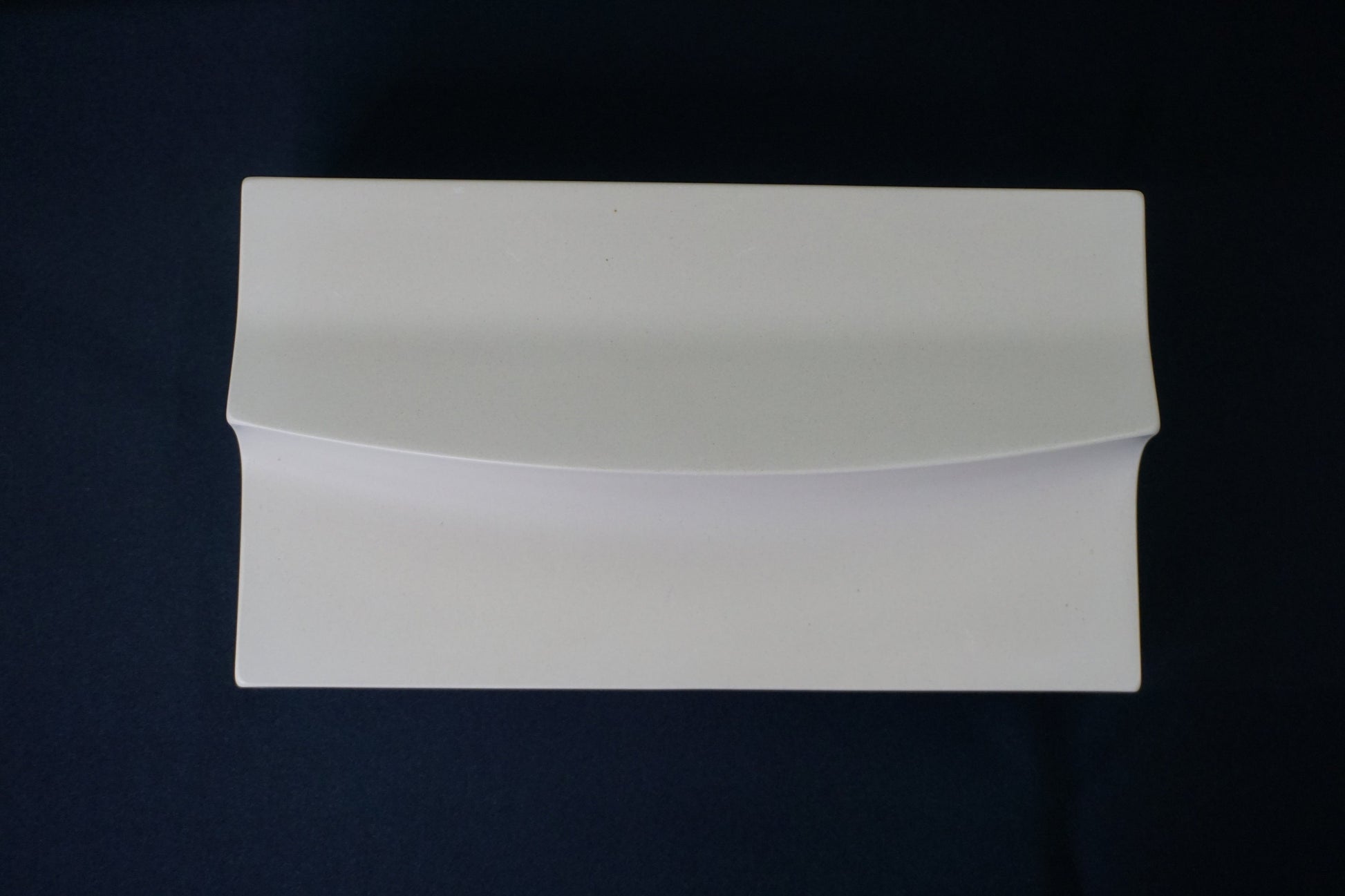Univerque "Curvb" curb