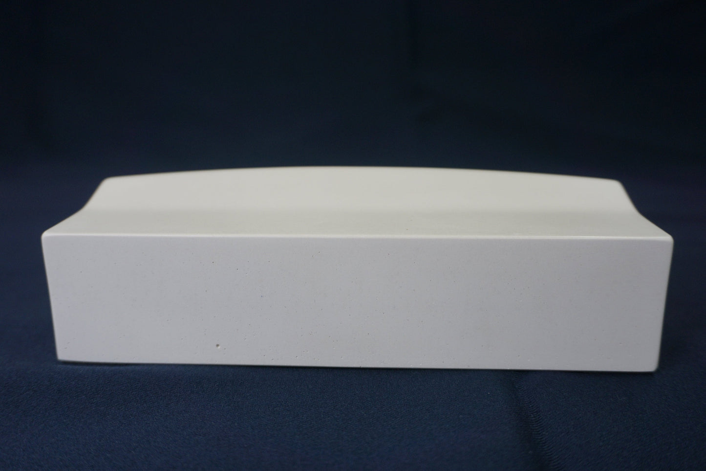 Univerque "Curvb" curb