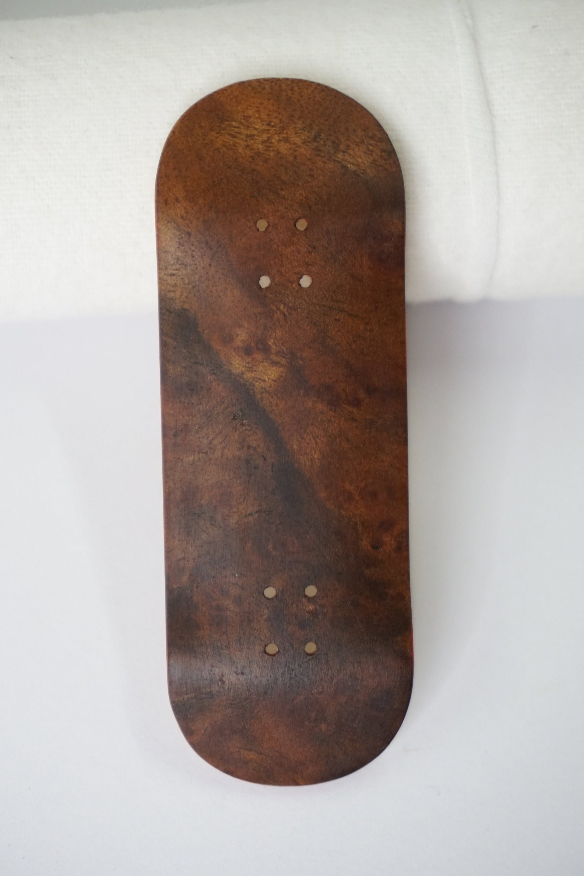Univerque Fingerboard Deck - TraWoo Camphor Root 007 - hc_wb43_w34, symmetrical