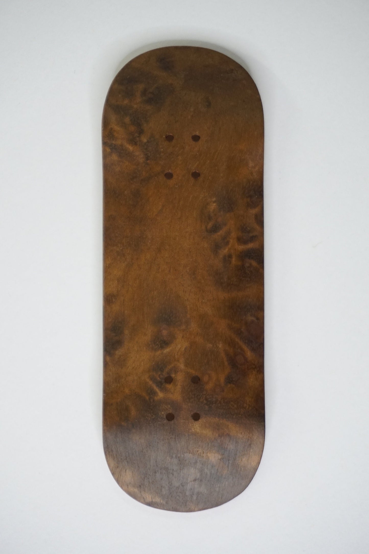 Univerque Fingerboard Deck - TraWoo Myrtle Root 001 - hc_wb43_w34, symmetrical