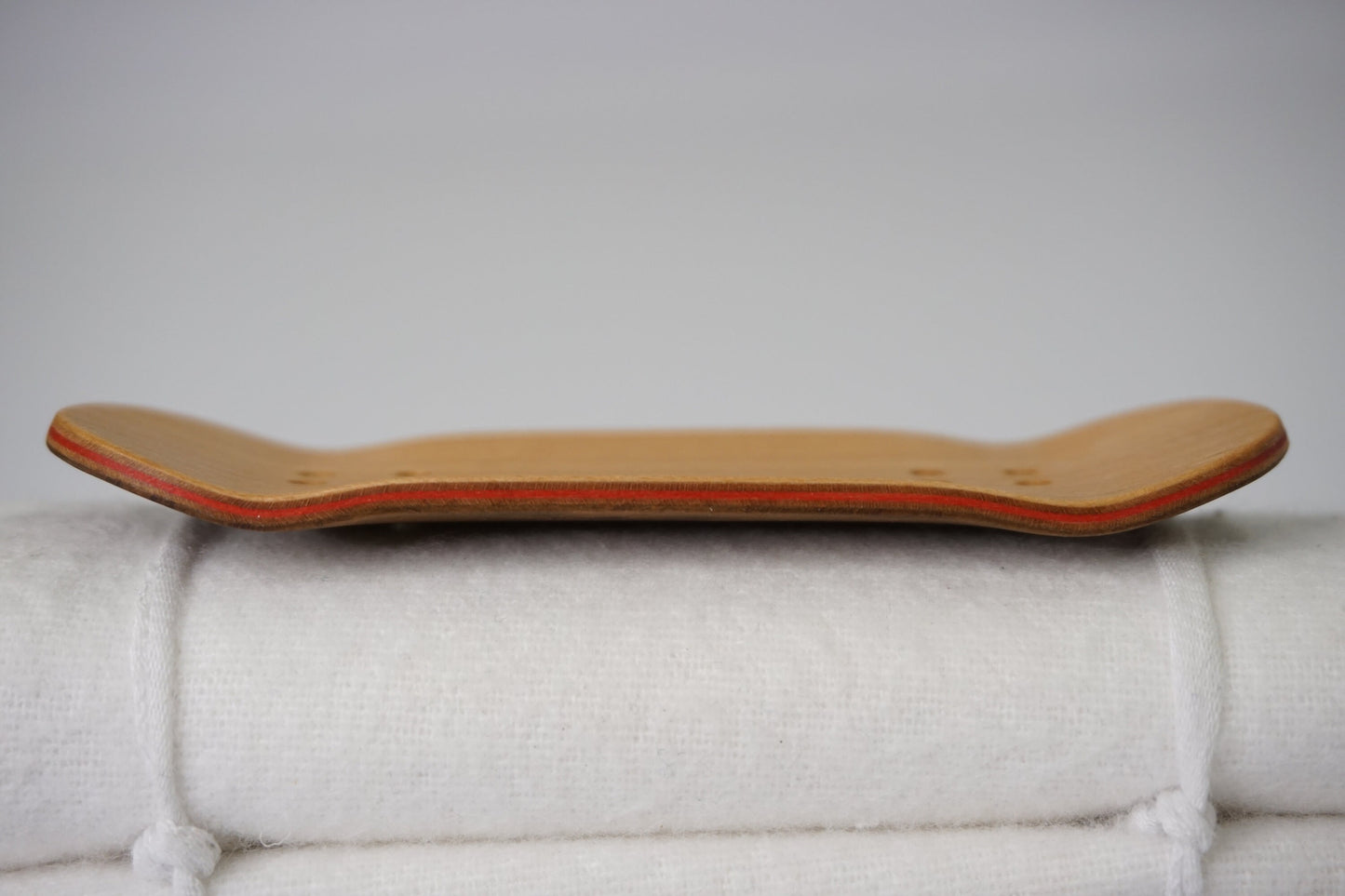 Univerque Fingerboard Deck - TraWoo Myrtle Root 002 - mc_wb43_w34, symmetrical