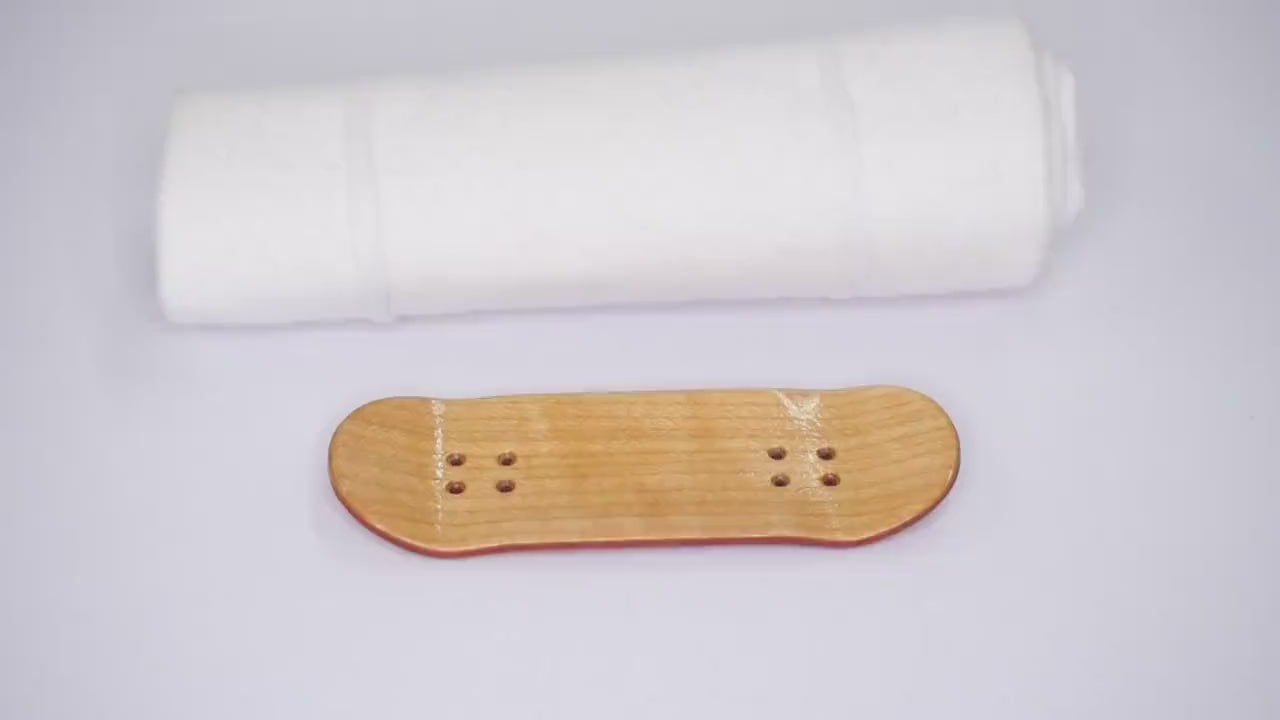 Univerque Fingerboard Deck - TraWoo Maple Root 005 - mc_wb43_w32, symmetrical