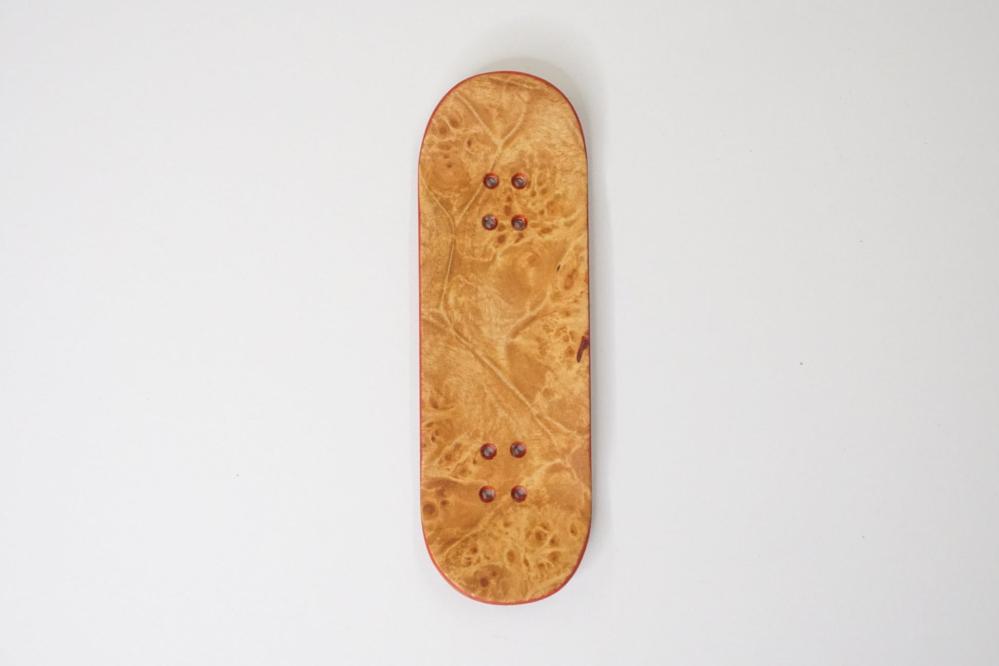 Univerque Fingerboard Deck - TraWoo SE Maple Root 002 - mc_wb43_w32, symmetrical
