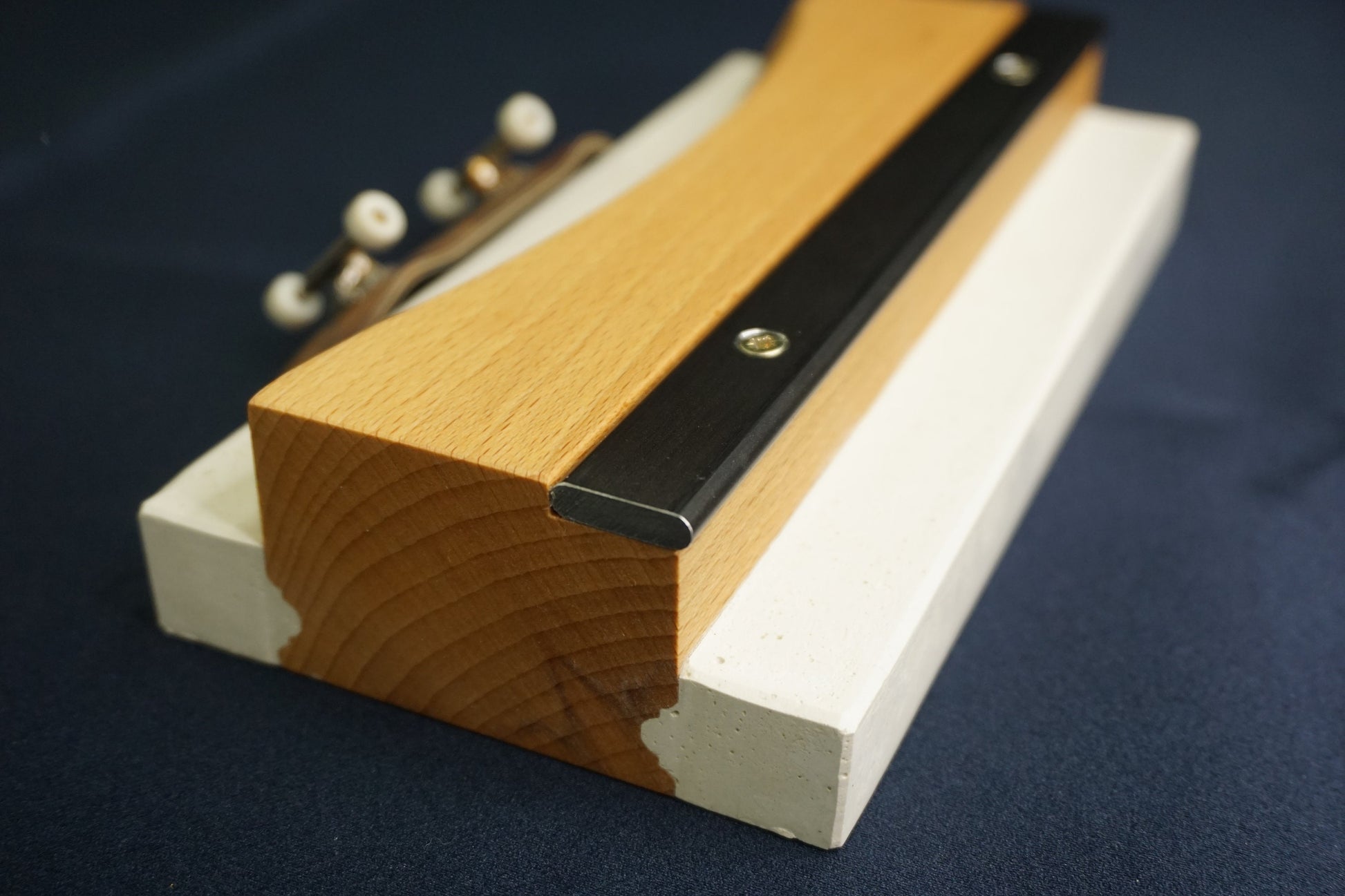 Univerque HolyPoly Curb