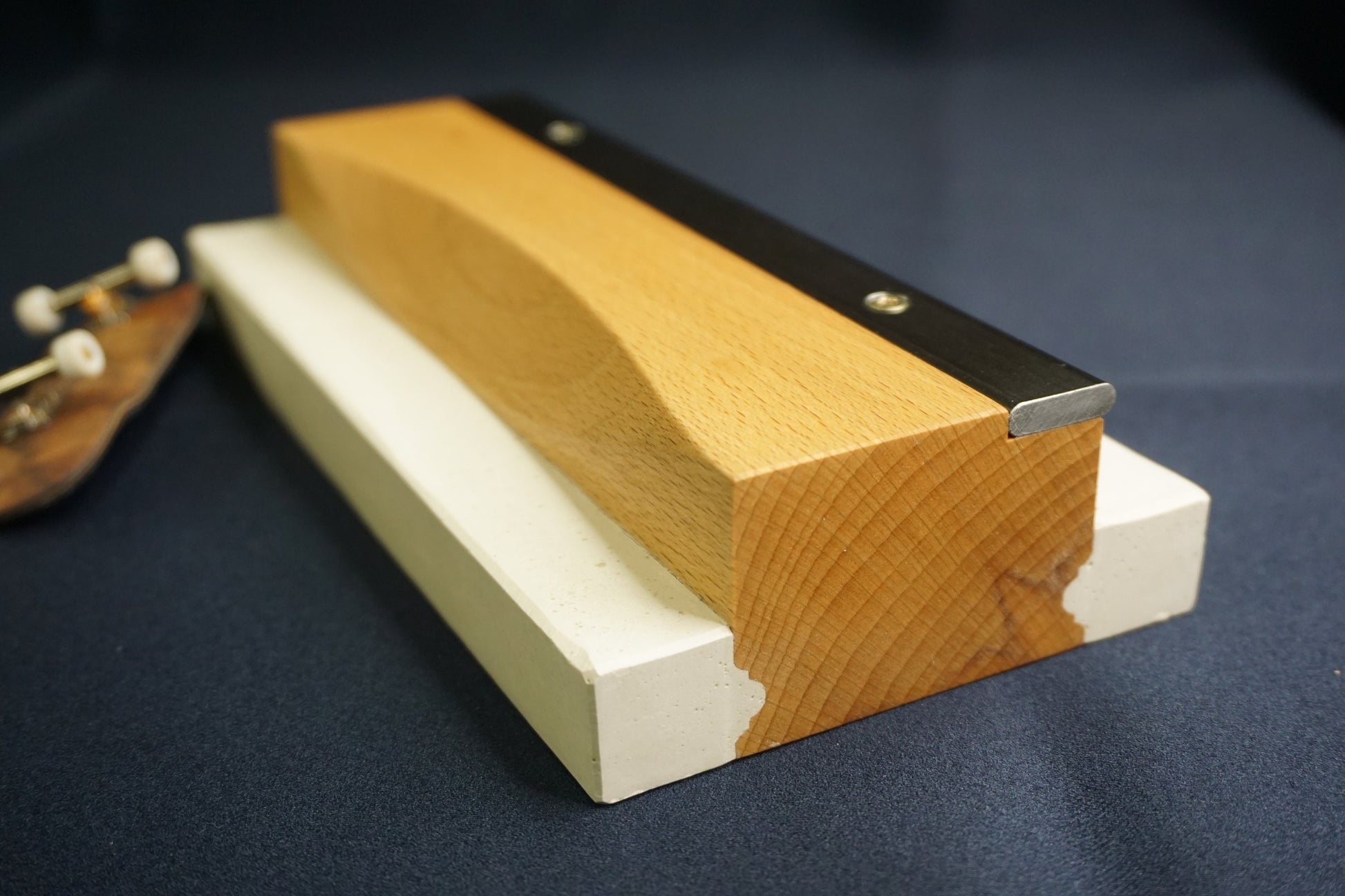 Univerque HolyPoly Curb