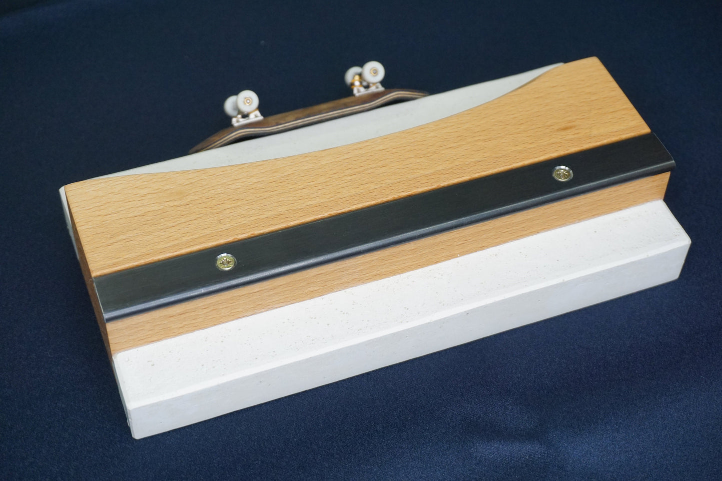 Univerque HolyPoly Curb