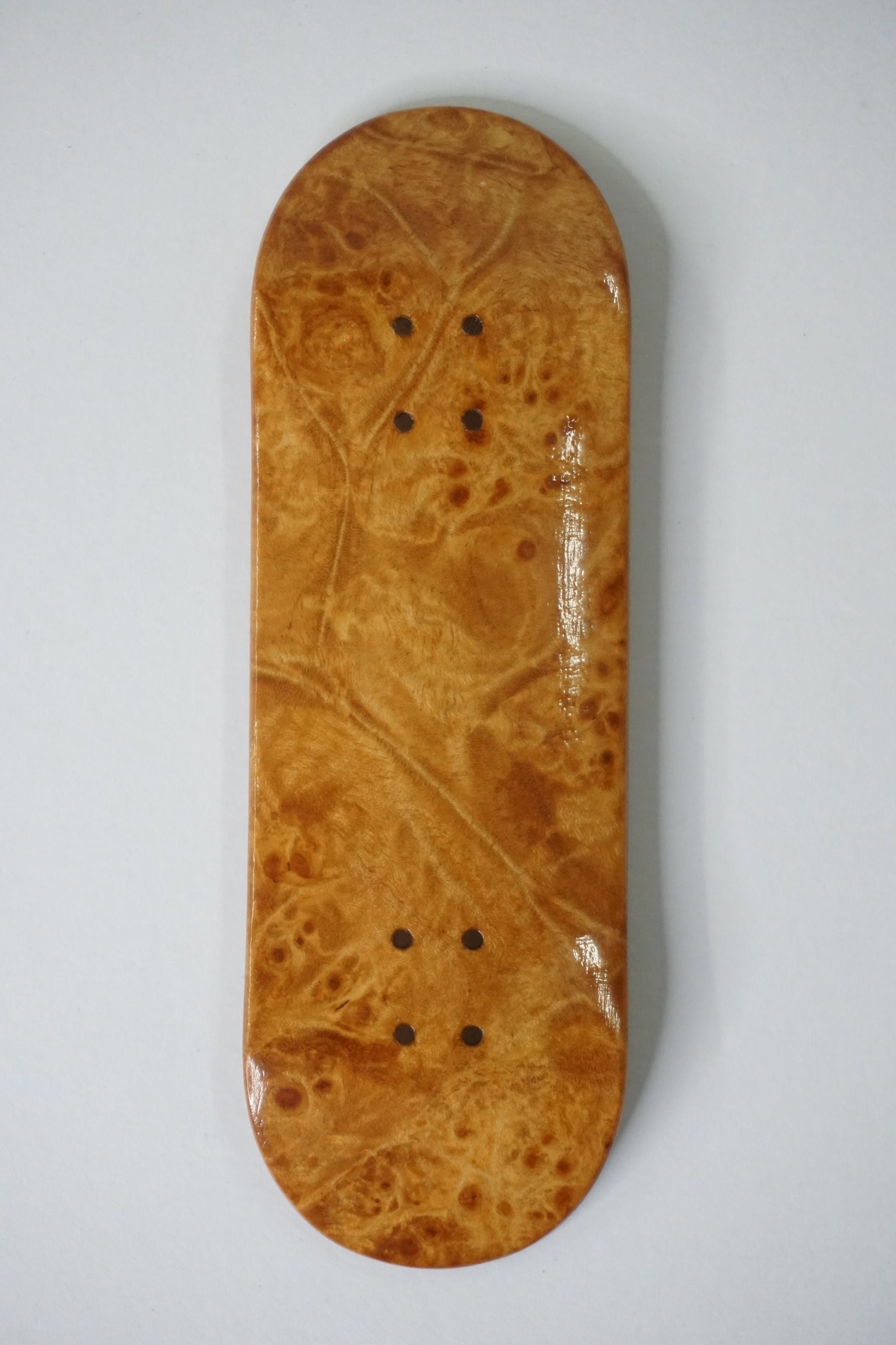 Univerque Fingerboard Deck - TraWoo Maple Root 005 - mc_wb43_w32, symmetrical
