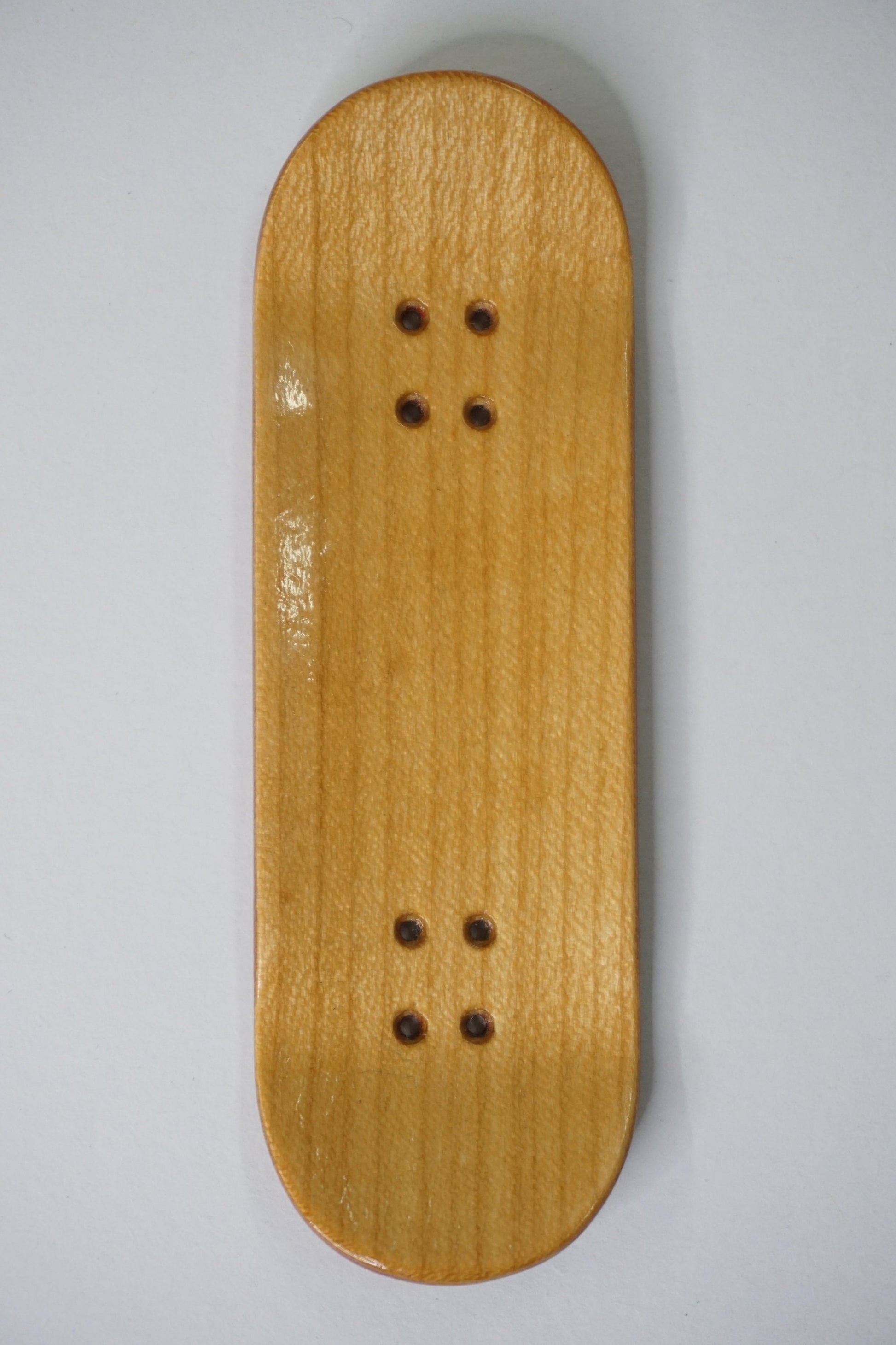 Univerque Fingerboard Deck - TraWoo Maple Root 005 - mc_wb43_w32, symmetrical
