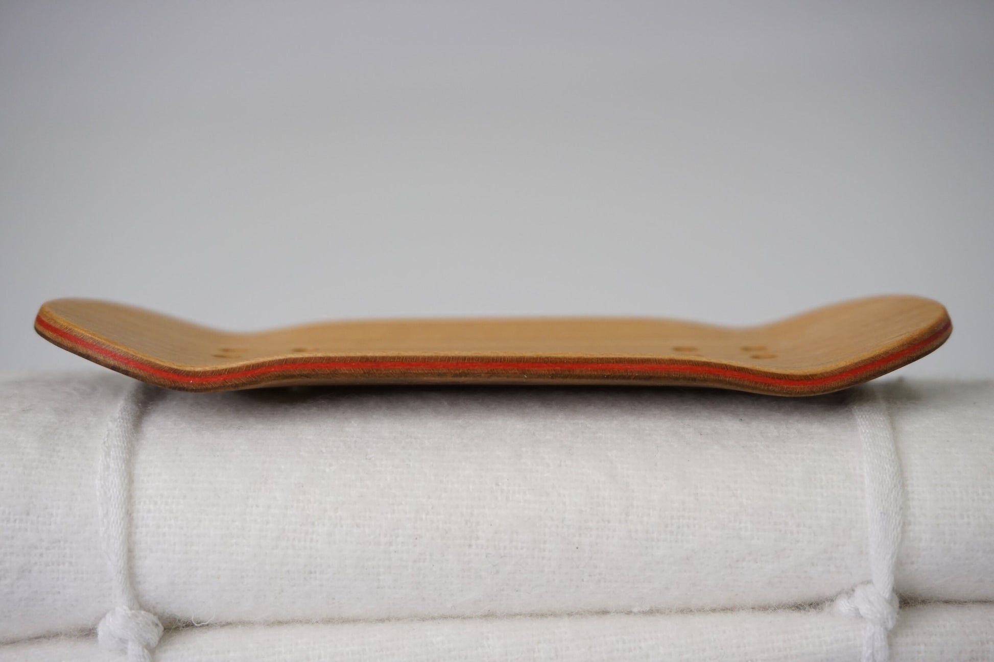 Univerque Fingerboard Deck - TraWoo Myrtle Root 002 - mc_wb43_w34, symmetrical