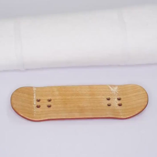 Univerque Fingerboard Deck - TraWoo Maple Root 005 - mc_wb43_w32, symmetrical