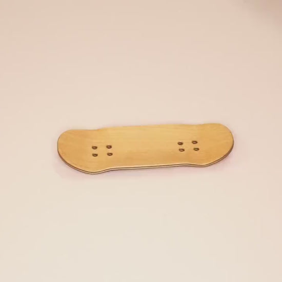 Univerque Fingerboard Deck - TraWoo Maca 007 - hc_wb39_w32, symmetrical