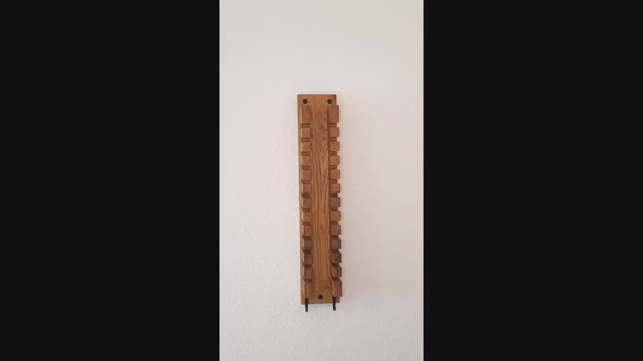 Univerque wall shelf for skateboards (oak)